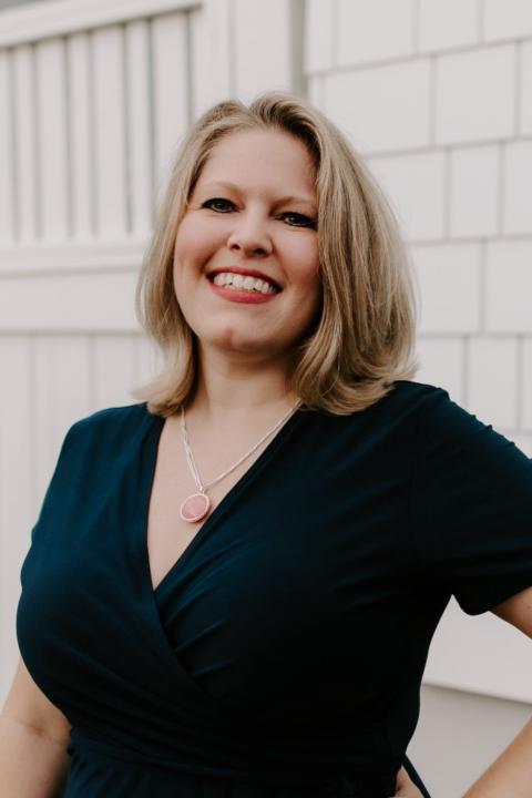 Sara McCullough