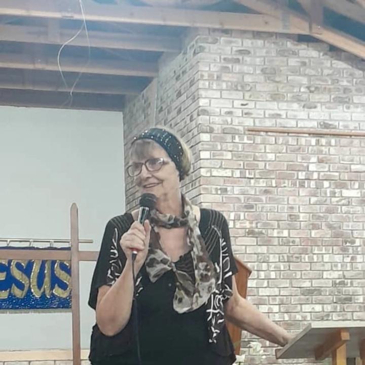 Hanlie Sales