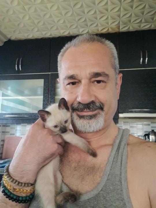 Micheal Ahmet Mi