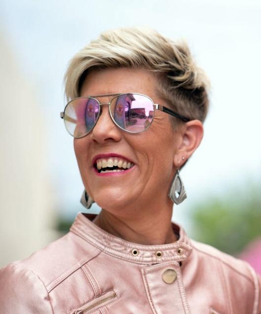 Anne Hart