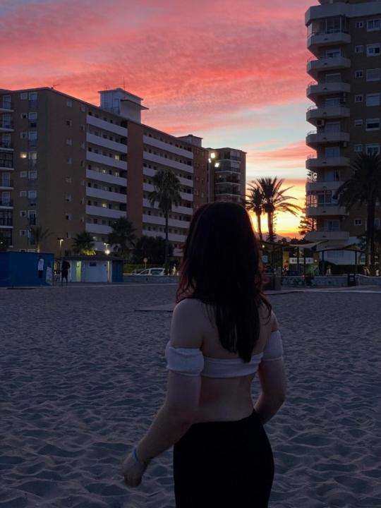 Nuria K