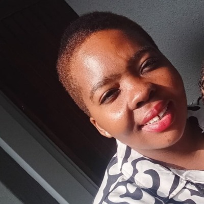 Gloria Qomiyama