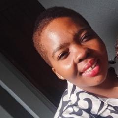 Gloria Qomiyama