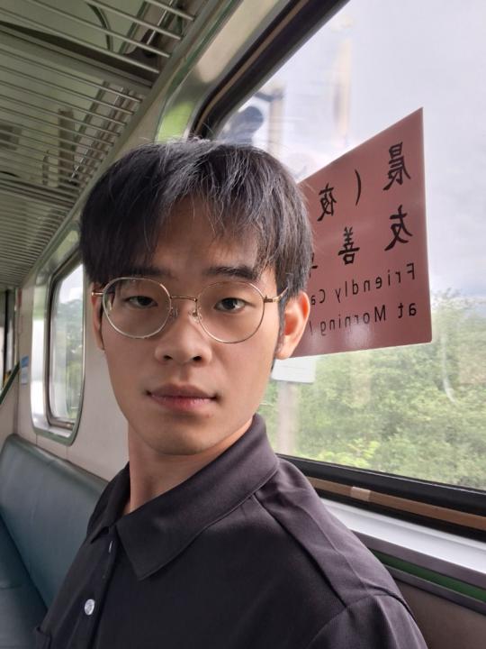 知諺 劉