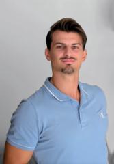 Tim Sarau