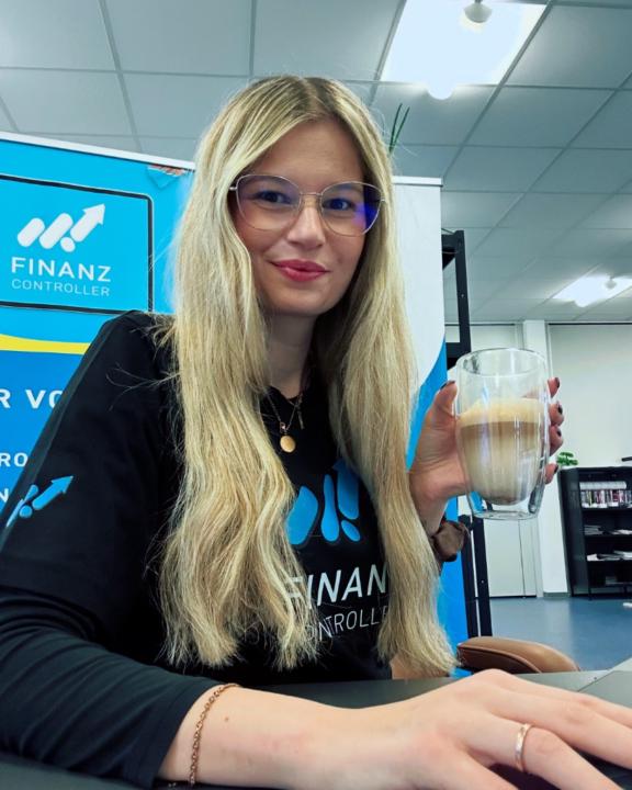 Vanessa , Michael Traub