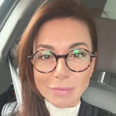 Ренета Тонич - Екип Юли Тонкин