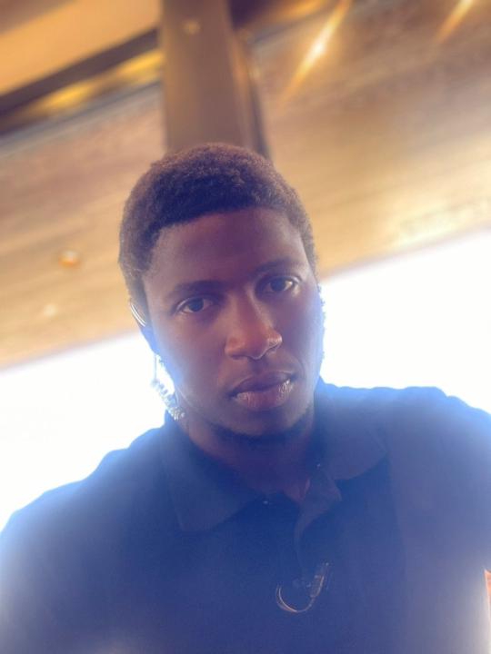 Omari Leid