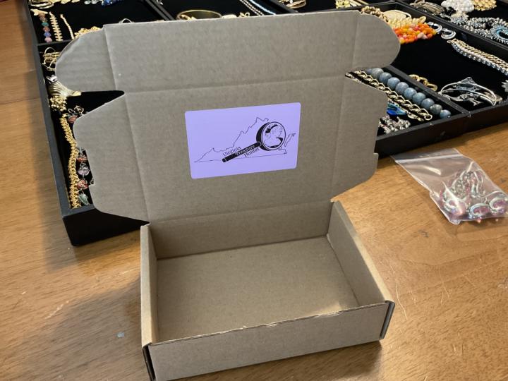 Inexpensive shipping boxes- 100 6x4x1.5 for $20 