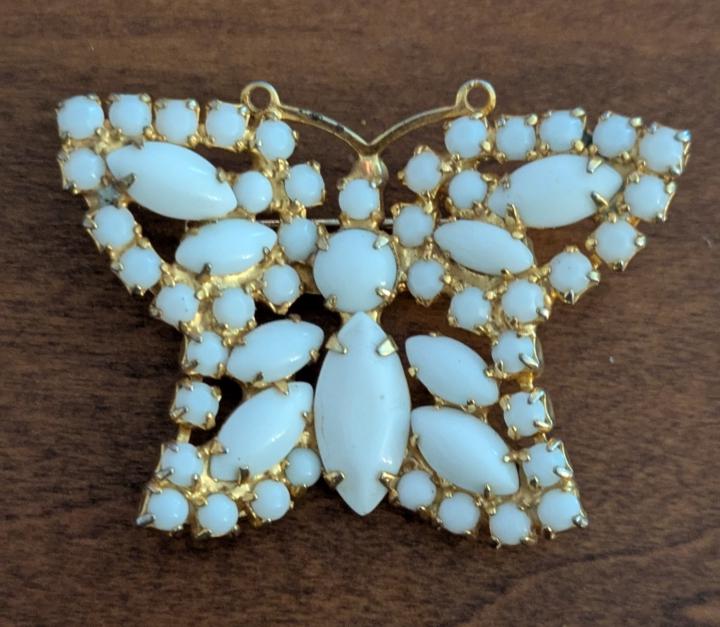 Broaching brooches... 