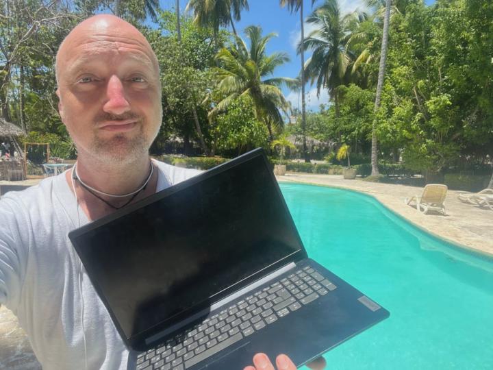 Live auf Sendung bei OKITALKNews: Online in Paraguay Geld verdienen