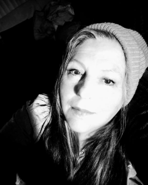 Elizabeth J du Preez