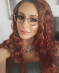 Nicci S