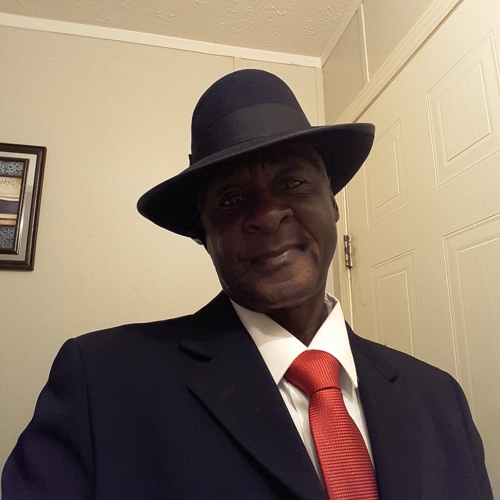 Leonard J Robinson Sr