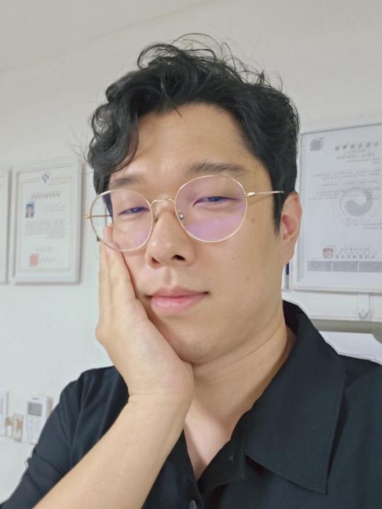 Changik Lee