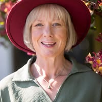 Sarah Kennett