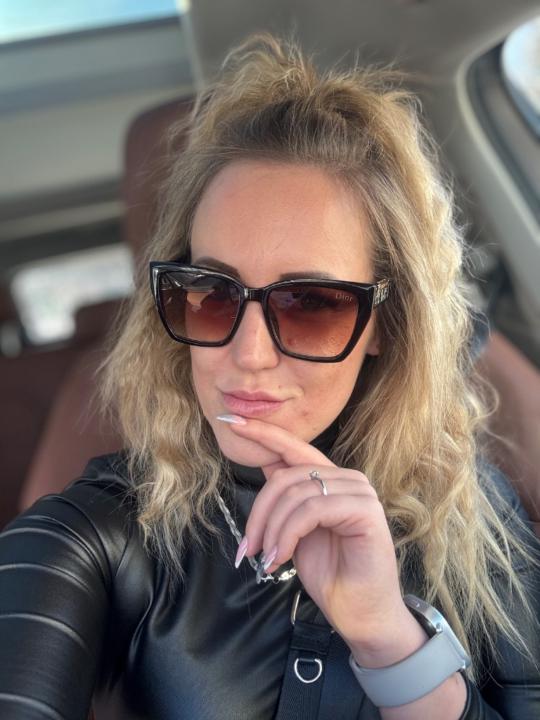 Viktória Holló