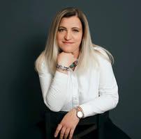 Anita Takácsné Hartmann