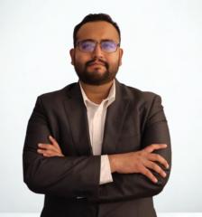 Luis Nava