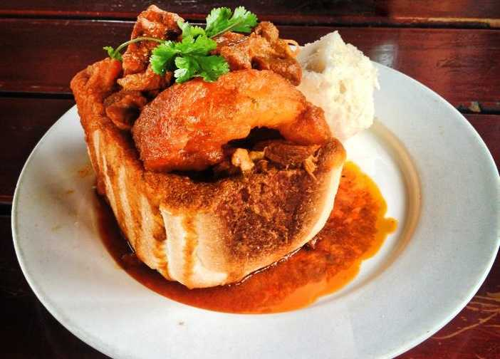 🌶️ Food Friday – Bunny Chow