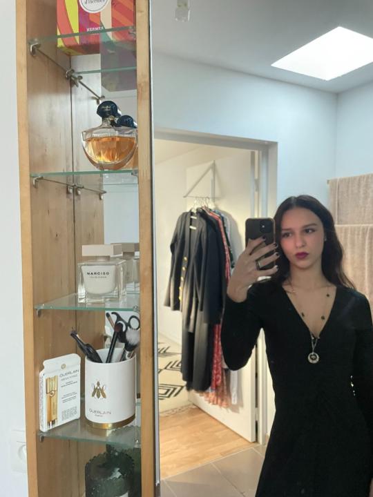 Aïna Zengli