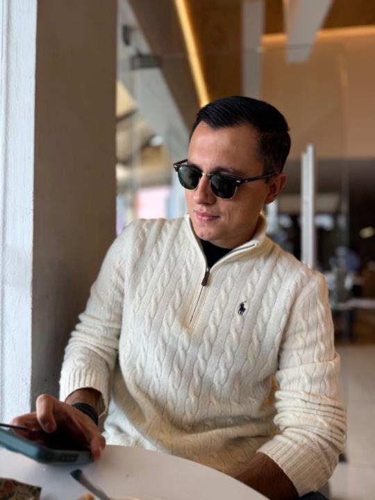 Andrés Salas M
