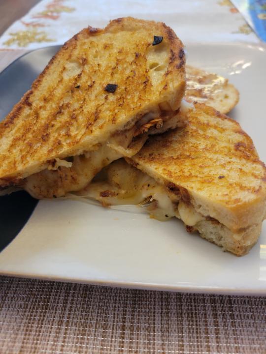 Grilled cheese pimper