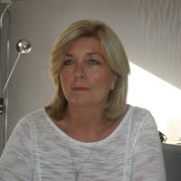 Dee Staines