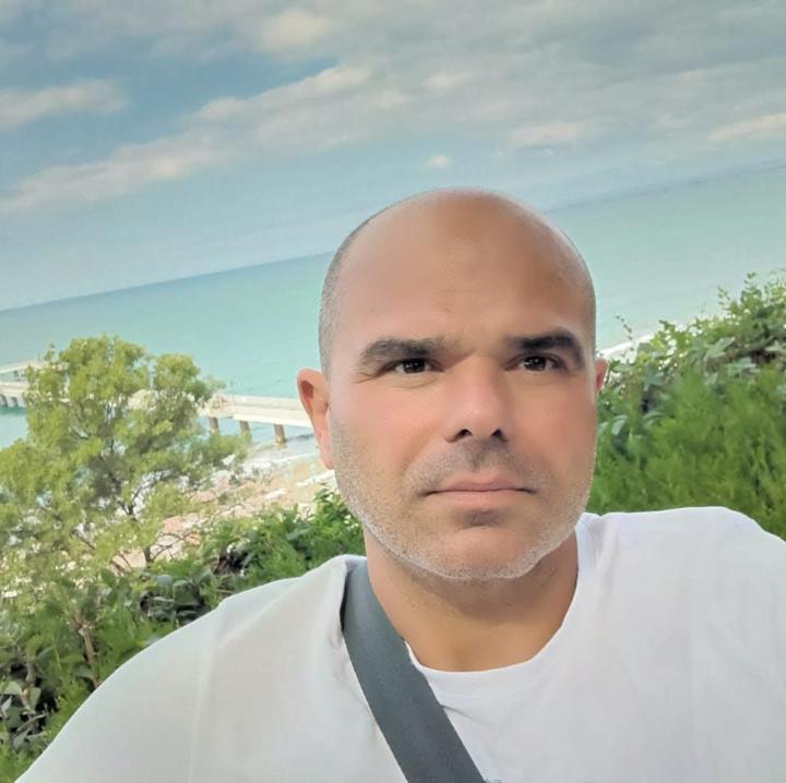 Калин Велков