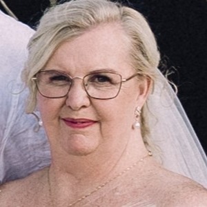 Janine Hicks