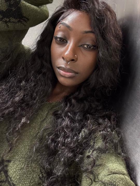 Nadia Tharp