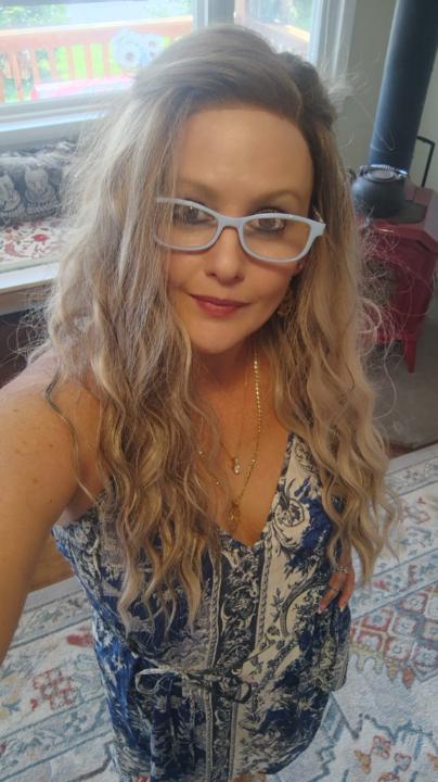 Laura Krukowski