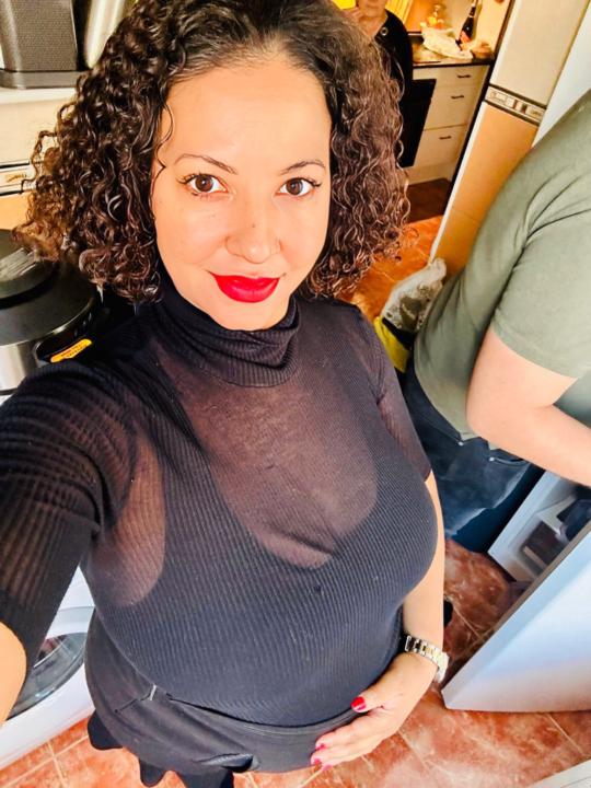 Stephanie Scanlan-Georgescu