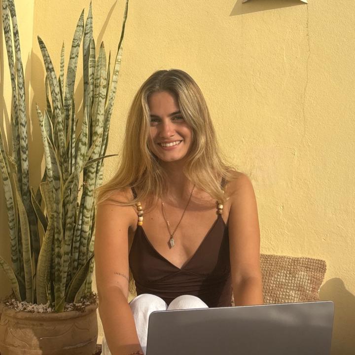 Lucy Cole