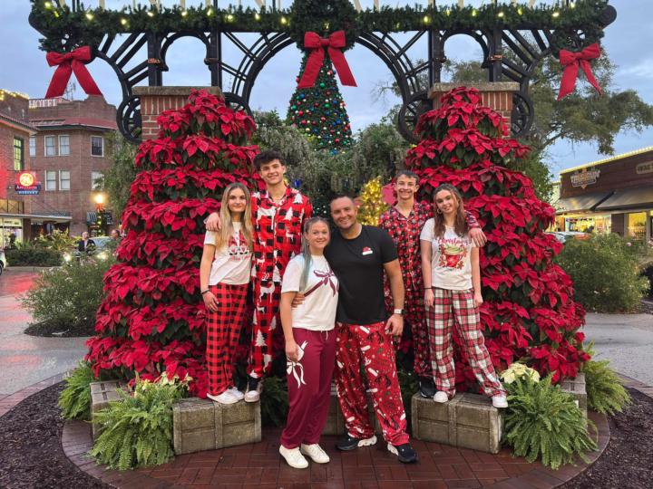 🎄 Be Careful Trading During the Holidays 