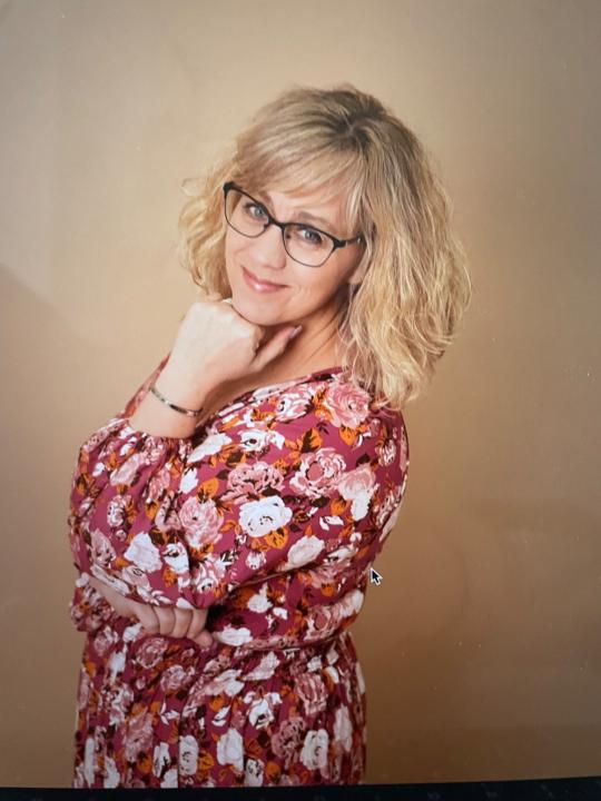 Sandi Lee