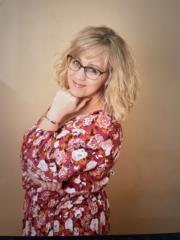 Sandi Lee