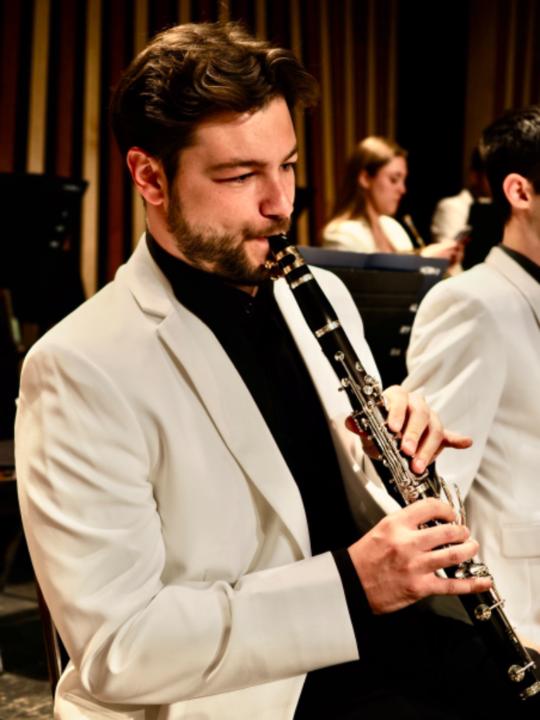 Víctor Martínez Jara