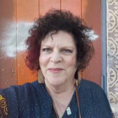 Sandra Lloyd