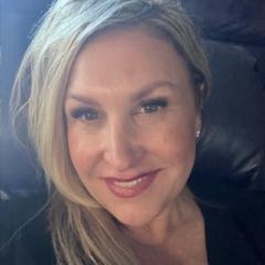 April MacNaughton