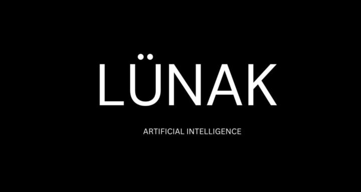 LÜNAK - Sarah Seller