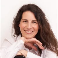 Sandrine Delhostal