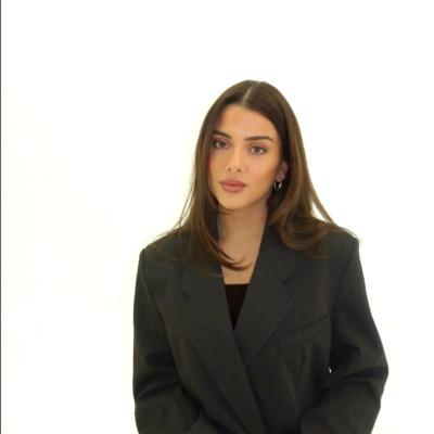 Mariana Flores