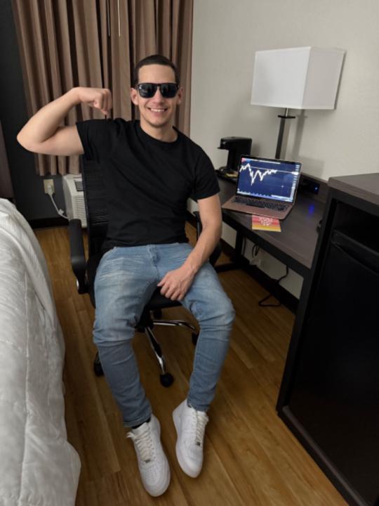 Luis Aguilar