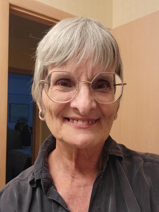 Linda Ledford