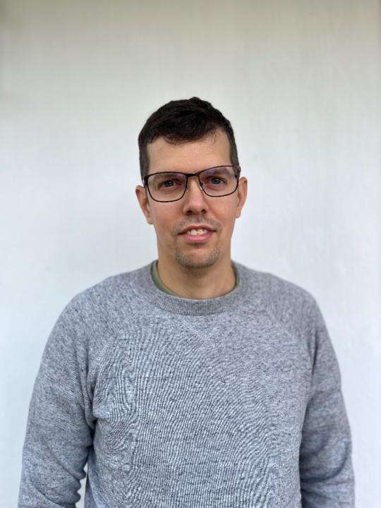 Áron Rezsnyák - Szaki Junior