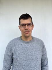 Áron Rezsnyák - Szaki Junior