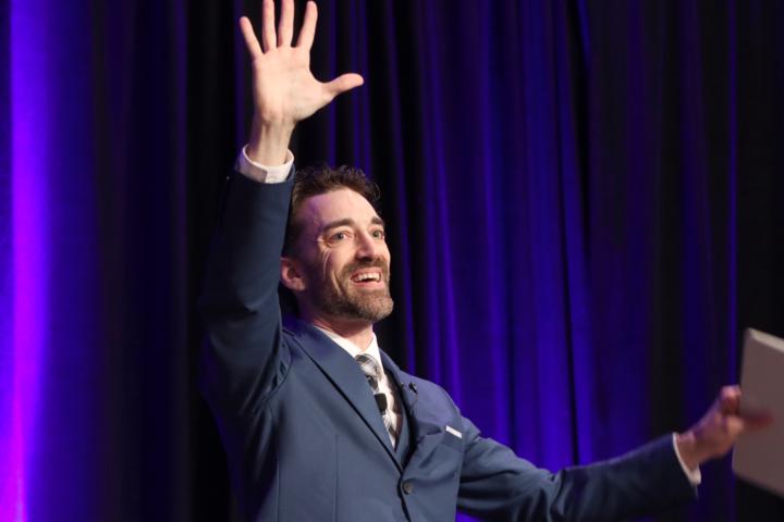 Please Welcome.....Tim DAVID!!!!