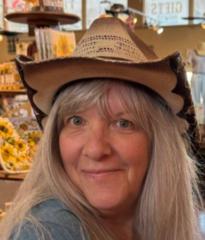 Teri Hollis