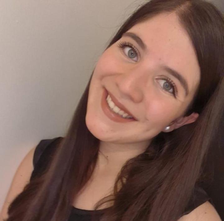 Samantha mishel REYES Andrade